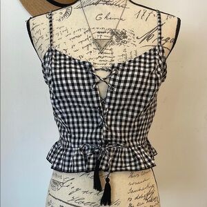DIZZYLIZZY | Women’s Black and white buffalo plaid sleeveless ruffled top Size M